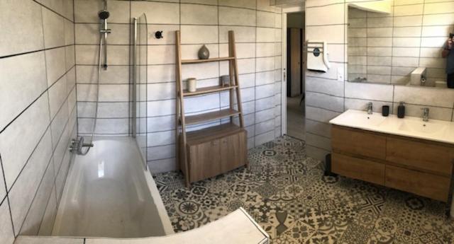 Loft Reve Du Soir 125 M2 Climatise 350 M De La Gare Daire Lourdes Dış mekan fotoğraf